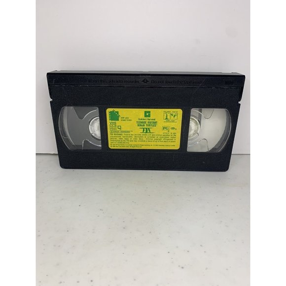 Teenage Mutant Ninja Turtles 3 (VHS, 1993) TMNT III, Elias Koteas,‎ Paige Turco - Picture 1 of 3